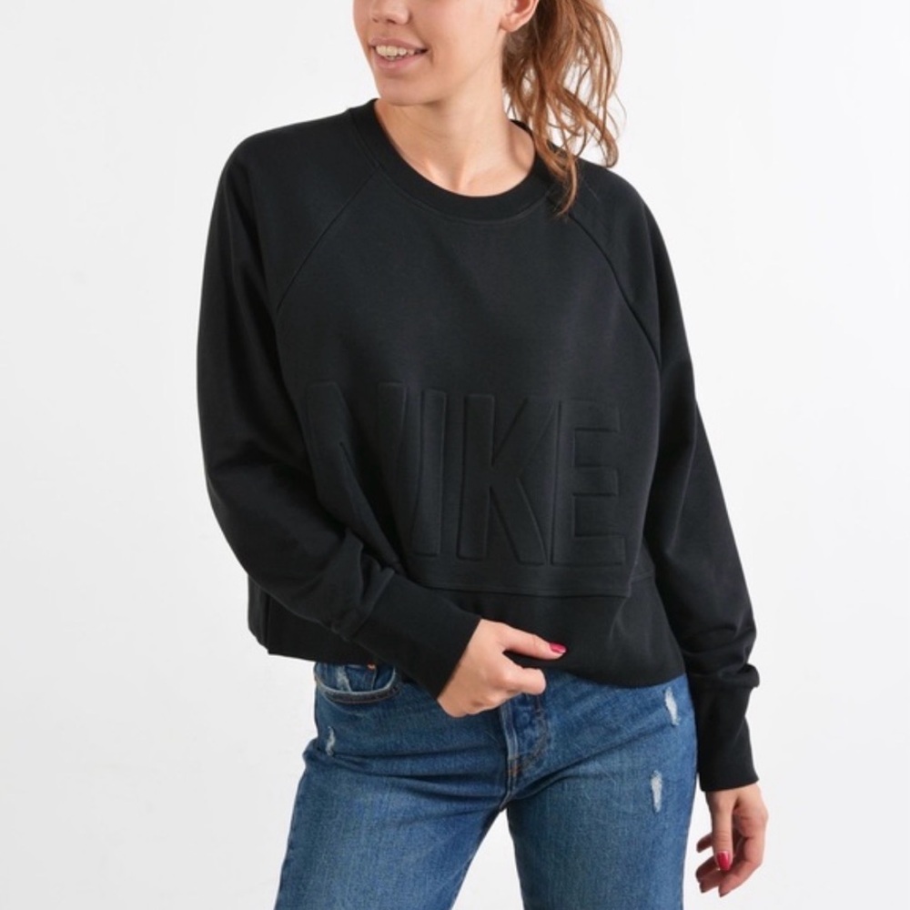 Nike Black Versa Crewneck Cropped Sweatshirt Size 1X